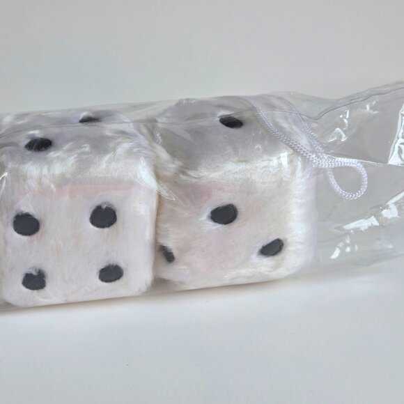 Fluffy White Fuzzy Dice - Retro Style - Picture 4 of 9
